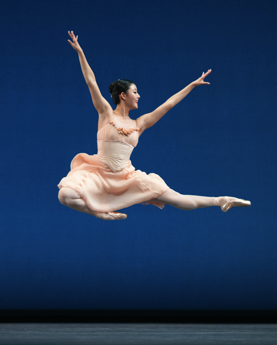 Wona Park mid air jumping by Chris Hardy